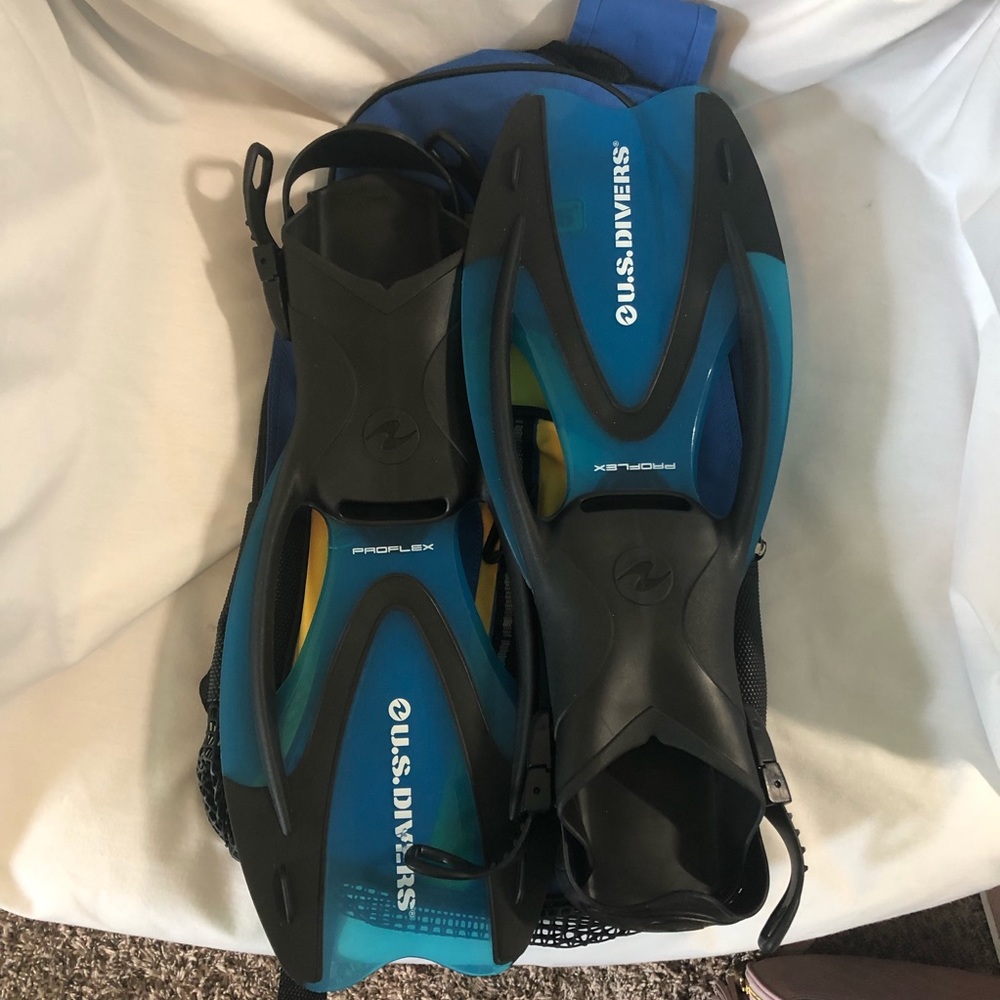NWOT US Divers Proflex Fin with Bag Size Child Size L/XL